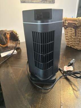 Blackstone Ultra-Quiet 13" Oscillating Mini Tower Desk Fan